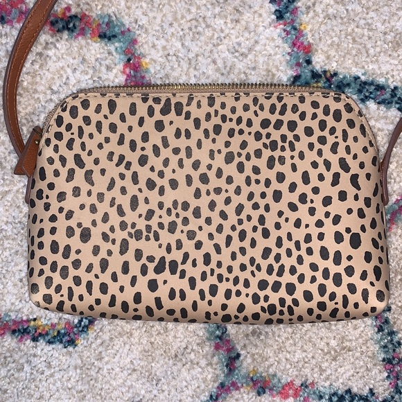 Universal Threads Target Purse - Picture 3 of 5